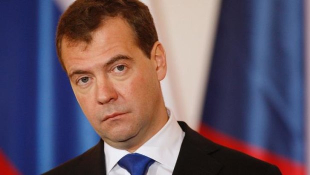 Russian Prime Minister Dmitry Medvedev has weighed in on Tony Abbott's 'shirt-front' comment.