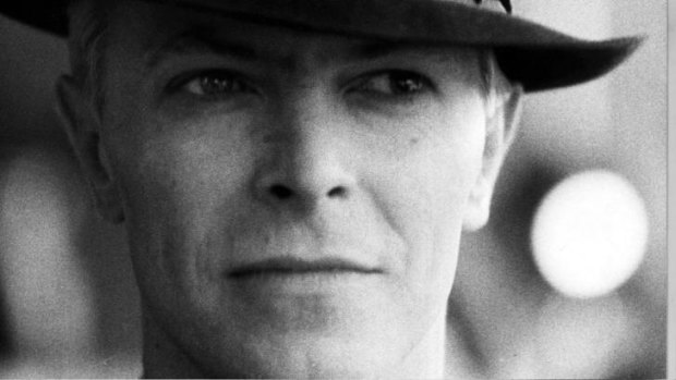 David Bowie arrives at Tullamarine Airport, Melbourne, in November 1983.