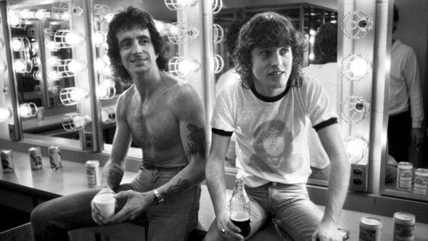 Bon Scott & Angus Young.