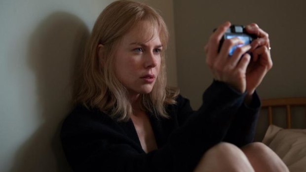 Nicole Kidman records the fragments of her shattered memory on a video camera in <i>Before I Go to Sleep</i>.