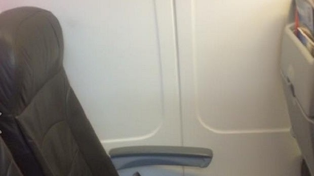 A photograph of Ms Pelech's windowless seat on a Jetstar flight.