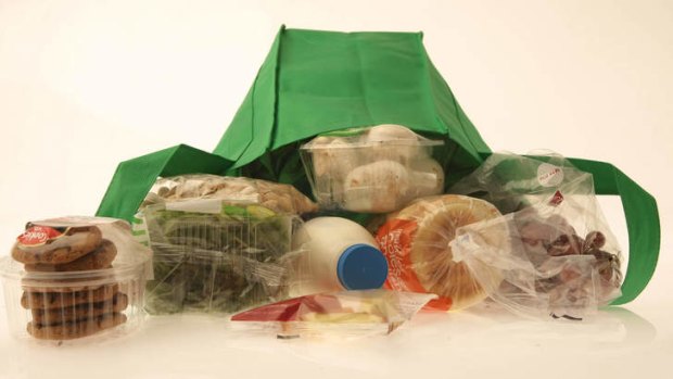 Unwashed 'green bags' have been linked to food poisoning by studies overseas.