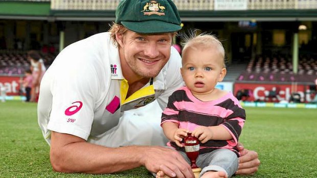 Shane Watson with his son Will after Australia's 5-0 clean sweep of the Ashes series.