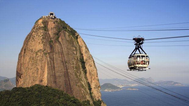 Sugarloaf is the second of Rio's twin peaks. 