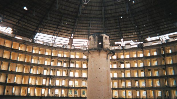 Cuba's Presidio Modelo prison is  Bentham's Panopticon model.