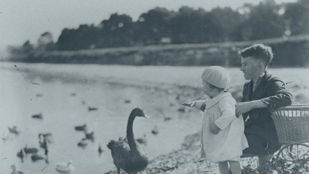 Feeding the birds ... the Duck Pond at Centennial Park in the 1930s.
