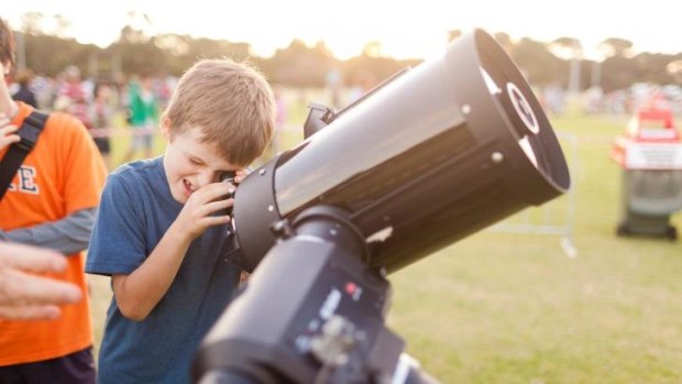 Budding astronomers have flocked to participate in the world's largest astronomy lesson.