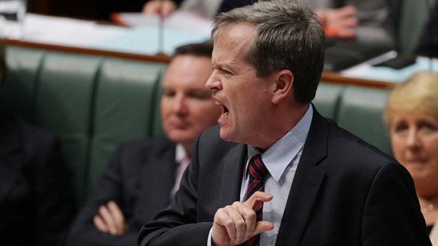 Minister Bill Shorten defended GEERS and attacked company directors.
