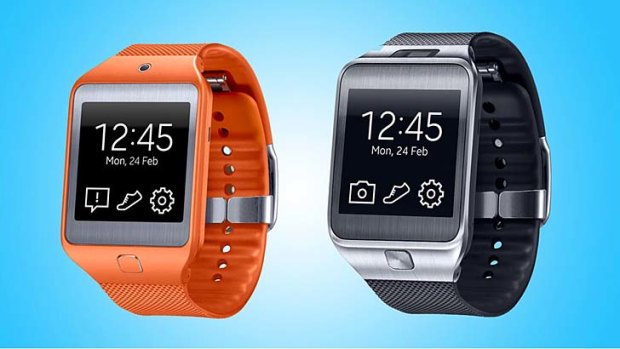 The Gear 2, right, and Gear 2 Neo smart watches.