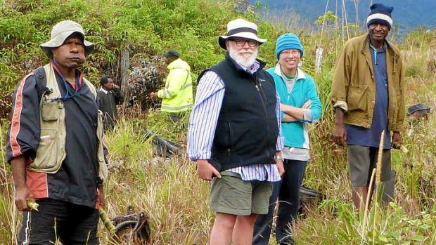 Local botanists Michael Lovave and Thomas Magun, far left and far right, with Professor Glenn Summerhayes and student Sindy Luu at Kosipe Mission site.