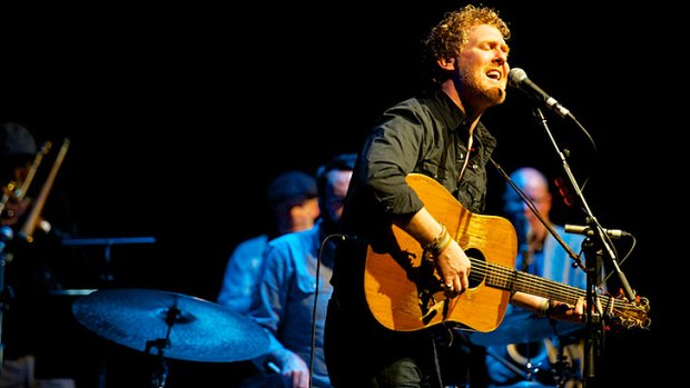 Glen Hansard enthralled a capacity crowd at the Melbourne Recital Centre.