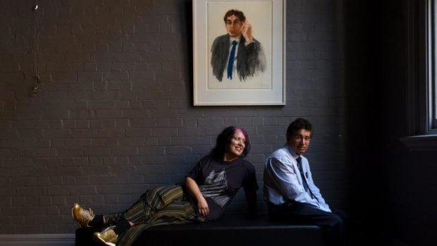 Australian artist Wendy Sharpe with Hikmat Shah, who escaped the Taliban.