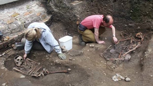 Archaeologists unearth Roman skeletons thought to be gladiators at a site in York.