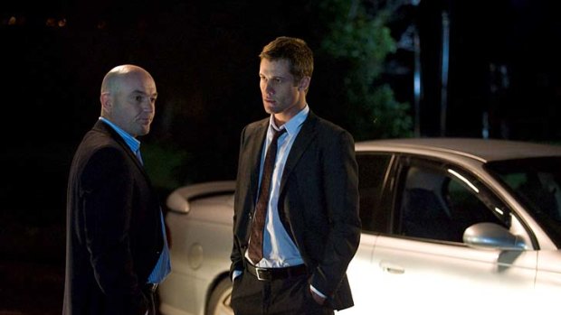 Paul Ireland (left) and Scott McGregor from <I<Neighbours</I> go real-time in tonight's episode.