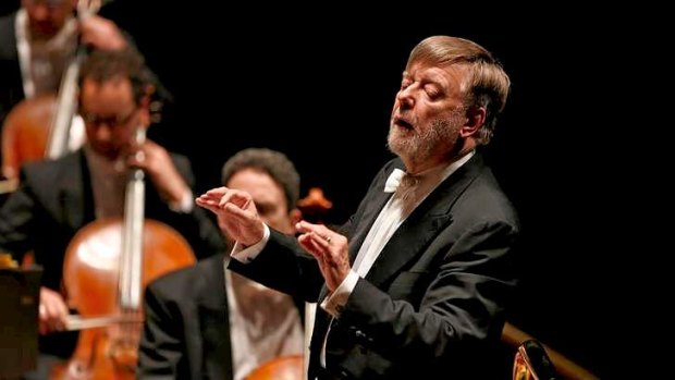 Sir Andrew Davis conducts the Melbourne Symphony Orchestra at Hamer Hall.