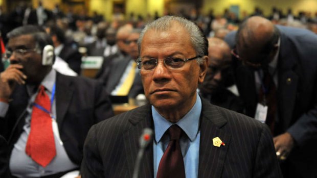 Mauritius' Prime Minister Navin Chandra Ramgoolam says he will stay away from this week's Commonwealth summit in Sri Lanka because of the host's poor human rights record.