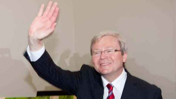 Kevin Rudd at Coorparoo State School in his electorate of Griffith on his first day of campaigning for the 2010 Federal Election. <i>Picture: Paul Harris</i>