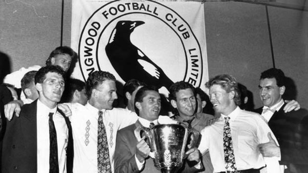 Tony Shaw and teammates with the premiership cup.