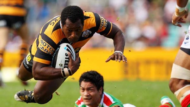 Lui the flyer ... Tigers halfback Robert Lui is becoming the perfect foil for five-eigth Benji Marshall.