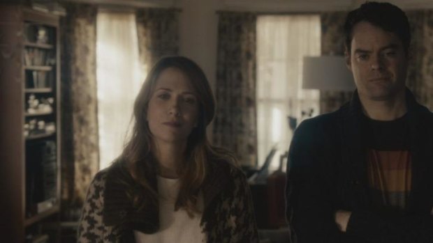 Estranged:  Kristen Wiig (Maggie) and Bill Hader (Milo) in the film <i>The Skeleton Twins</i>.