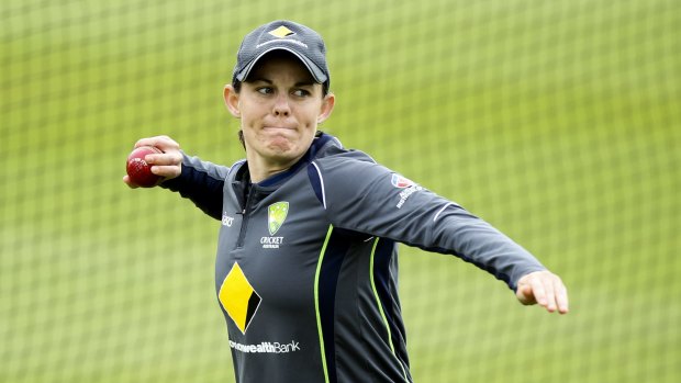 Major coup: Australian Southern Stars all-rounder Erin Osborne will join the ACT Meteors for the 2015-16 Women's National Cricket League.