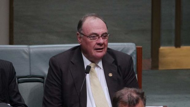 It's understood LNP MP Warren Entsch criticised a creeping tendency by ministers to speak out about their policy ideas before cabinet formed decisions.