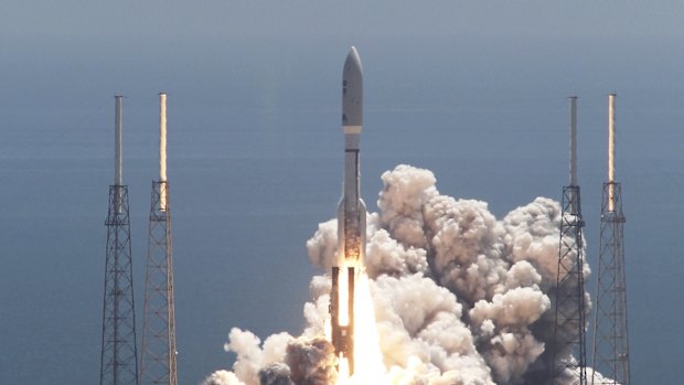 An Atlas V rocket carrying the Juno spacecraft lifts off from Space Launch Complex-41 in Cape Canaveral, Florida, on August 5, 2011.