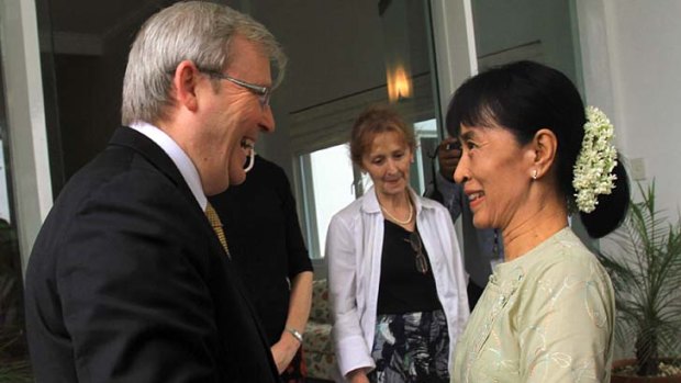 Foreign Affairs Minister Kevin Rudd meets with Burma democracy icon Aung San Su Kyi.