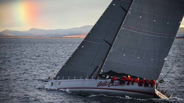 Wild Oats XI sails up the Derwent River on its way to victory.