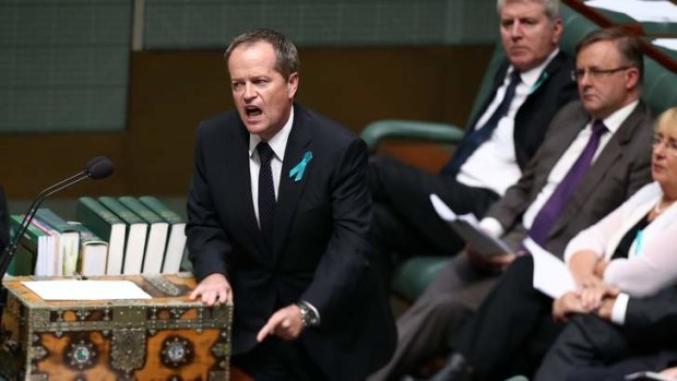 Opposition Leader Bill Shorten has had to apologise to Parliament over comments made mistakenly in defence of Senator Stephen Conroy.