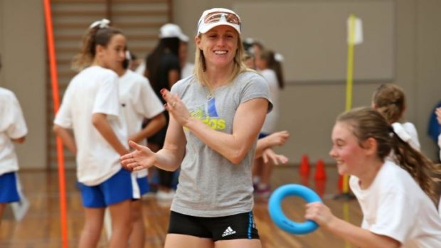 Circle work: Sally Pearson trains with students at the Loreto school in Toorak on Wednesday.