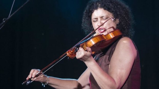 Part hippie, part avant-garde: Czech violinist Iva Bittova performed in less than satisfactory conditions at the Sydney Festival.