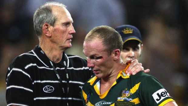 Old friends ... New Zealand Assistant coach Wayne Bennett consoles Darren Lockyer.