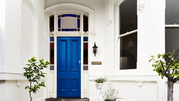 Front door transformations are just the beginning with Dulux Aquanamel.