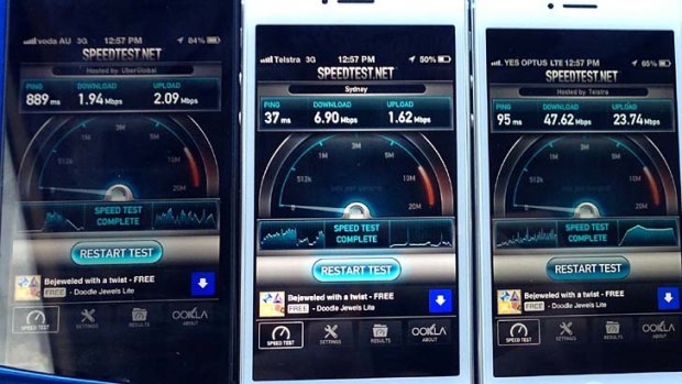 Three iPhone 5s conduct a speed test in Gladesvile.