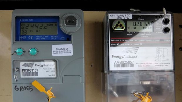 A normal meter (left) and smart meter.