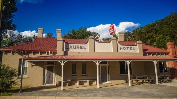 The Mitta Mitta community saved their pub. 