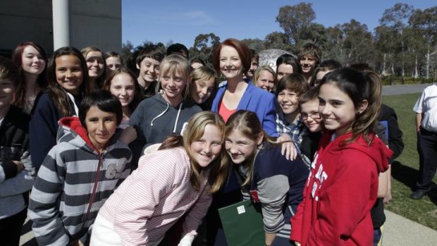 The Prime Minister met students at the National Gallery of Australia, prior to her National Press Club address.