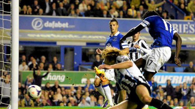 Romelu Lukaku scores his second goal for Everton.