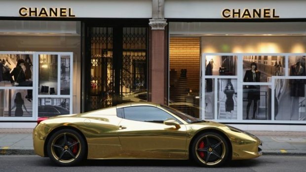 Bling: Gold Ferrari.