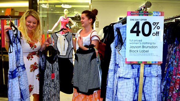 Analysts say a merger between Myer and David Jones wouldn't deliver the savings Myer claimed.