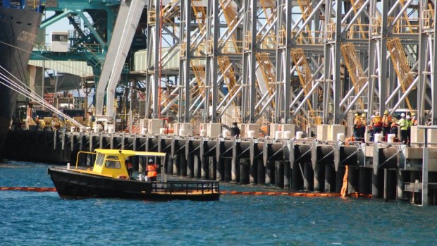Esperance port workers urged to 'take care of each other'