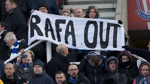 Fans voice their feelings on Rafa Benitez.