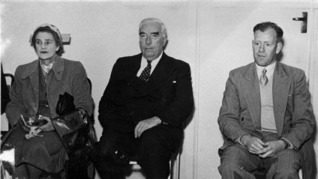 Ken Macdonald with Pattie and Sir Robert Menzies at the opening of Eastlake's original clubhouse at Kingston Oval in 1953.