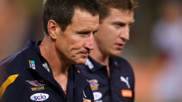 John Worsfold is to step down as coach of the Eagles.