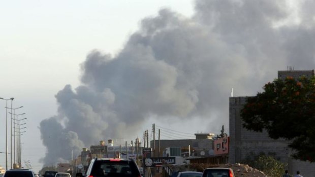 Fighting between rival factions around Tripoli's airport continued.