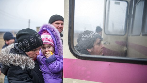 Refugees from Debaltseve get escape the pro-Russain separatist shelling.