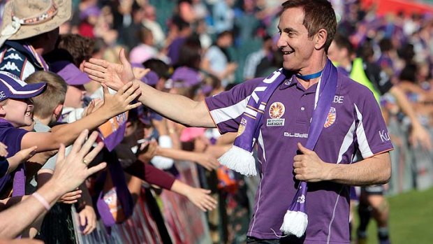 Perth Glory owner Tony Sage wasn't this happy a camper on Wednesday, saying the club's chief executive Paul Kelly had resigned because of "stadium frustration" and labelling Harry Kewell's behaviour as "embarrassing".