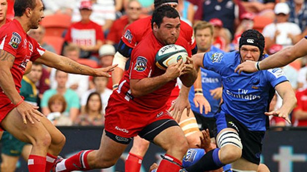 Queensland Reds prop Laurie Weeks will join the fledgling Melbourne Rebels next season.