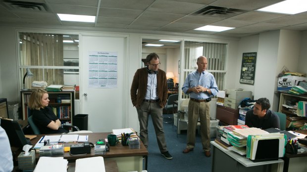 Spotlight director Tom McCarthy on set with Rachel McAdams, Michael Keaton and Mark Ruffalo.